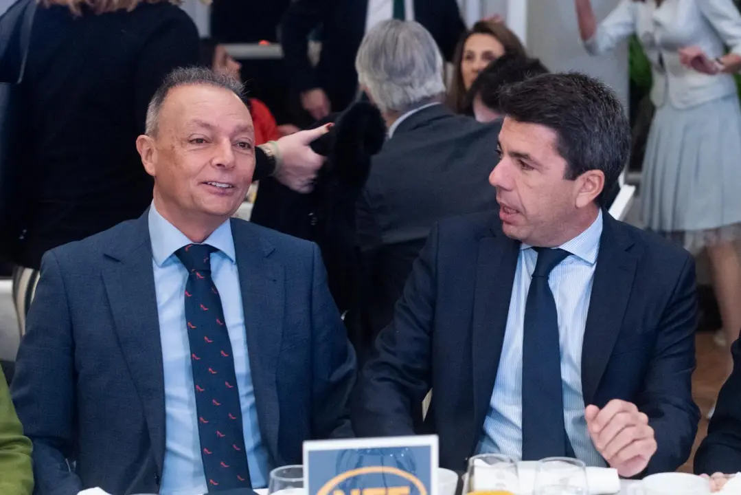 El presidente de los empresarios valencianos (I) y Maz&oacute;n (D) - Gustavo Valiente / Europa Press