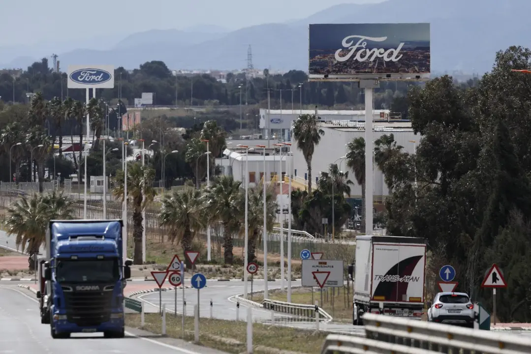 Vista del exteriores de la f&aacute;brica de Ford en Almussafes (Valencia) - Kai Forsterling - EFE