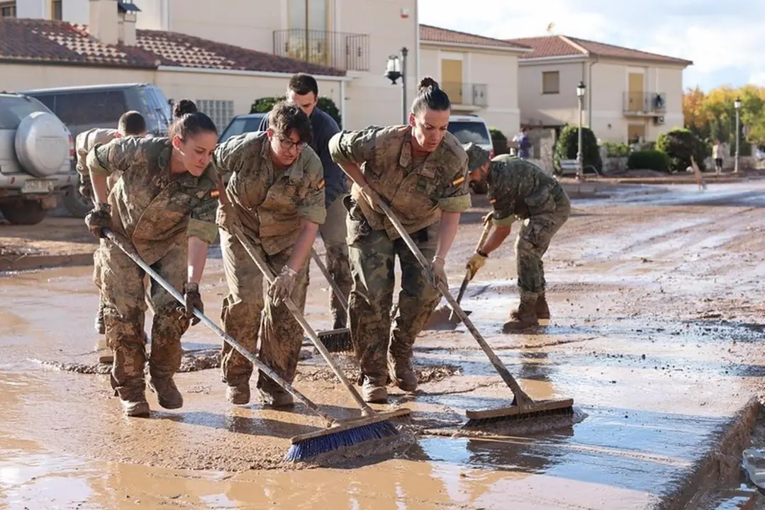 Militares trabajando en la DANA. - Europa Press