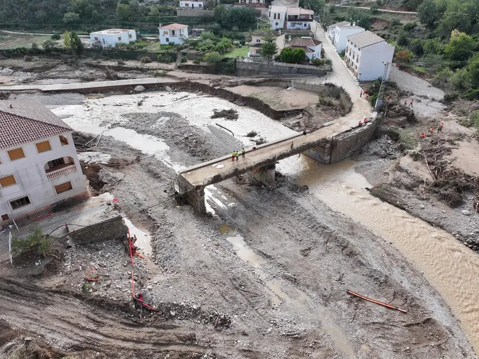 Imagen de un puente destruido en la localidad valenciana de Sot de Che - DIPUTACI&Oacute;N DE VALENCIA