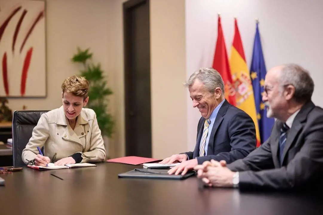 Mar&iacute;a Chivite, Ignacio Salazar y Sixto Jim&eacute;nez. - Gobierno de Navarra