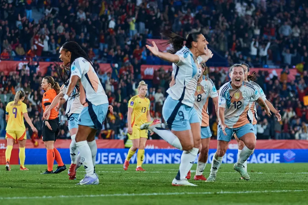 Espa&ntilde;a celebra su tercer gol ante B&eacute;lgica. - @SEFutbolFem / X