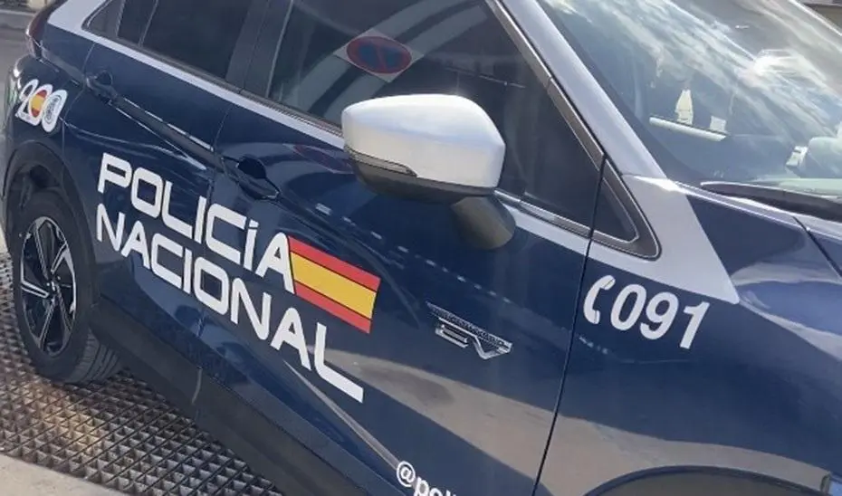 Imagen de recurso de un veh&iacute;culo de la Polic&iacute;a Nacional - POLIC&Iacute;A NACIONAL