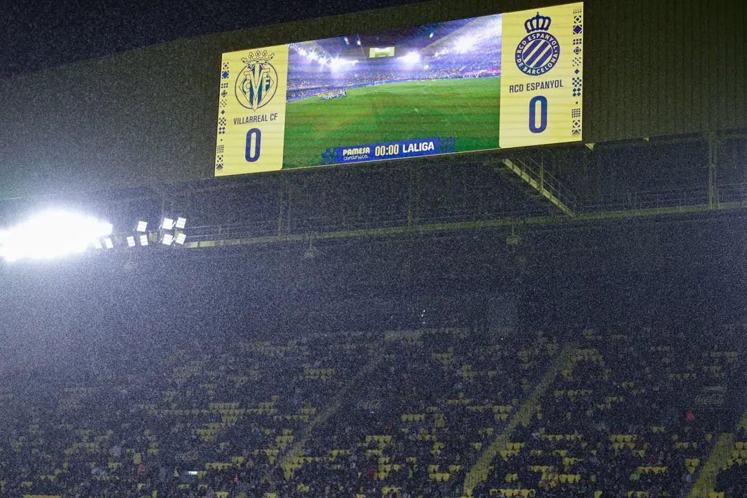El estadio, antes del encuentro. - EFE / Andreu Esteban