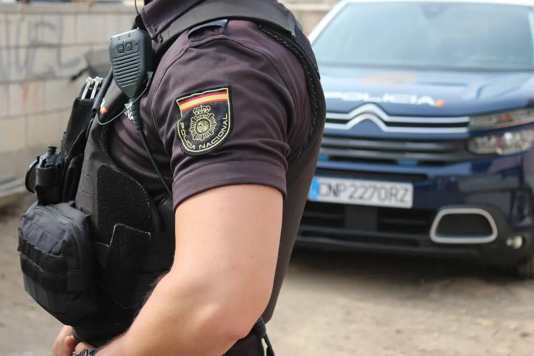 Agente de la Polic&iacute;a Nacional en Val&egrave;ncia - POLIC&Iacute;A NACIONAL