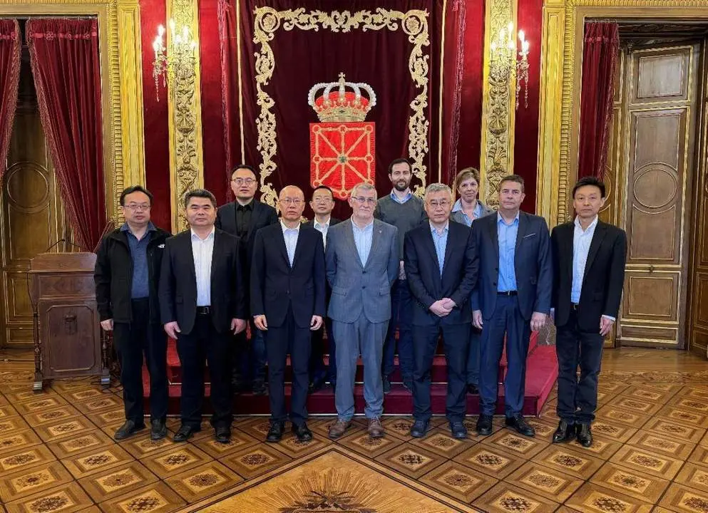Taberna, con representantes de Yankuang Energy Group y de Geoalcali. - Gobierno de Navarra