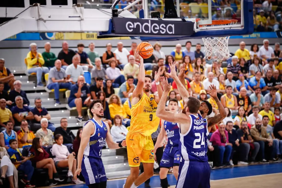 Gran Canaria-Valencia Basket. - @GranCanariaCB / X
