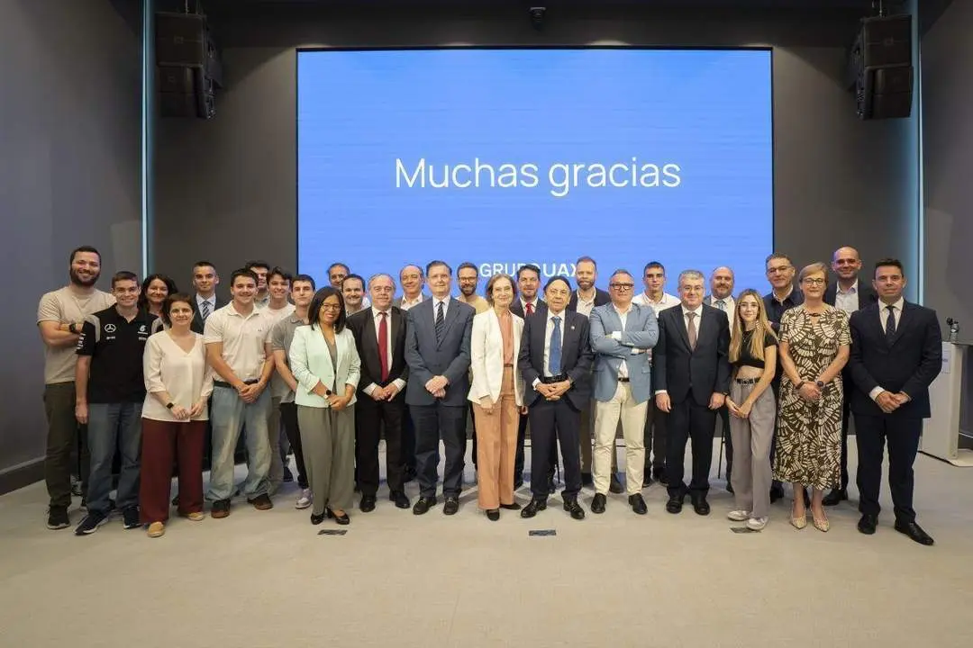 Representantes de las empresas que forman parte del Liquid Studio. - UAX