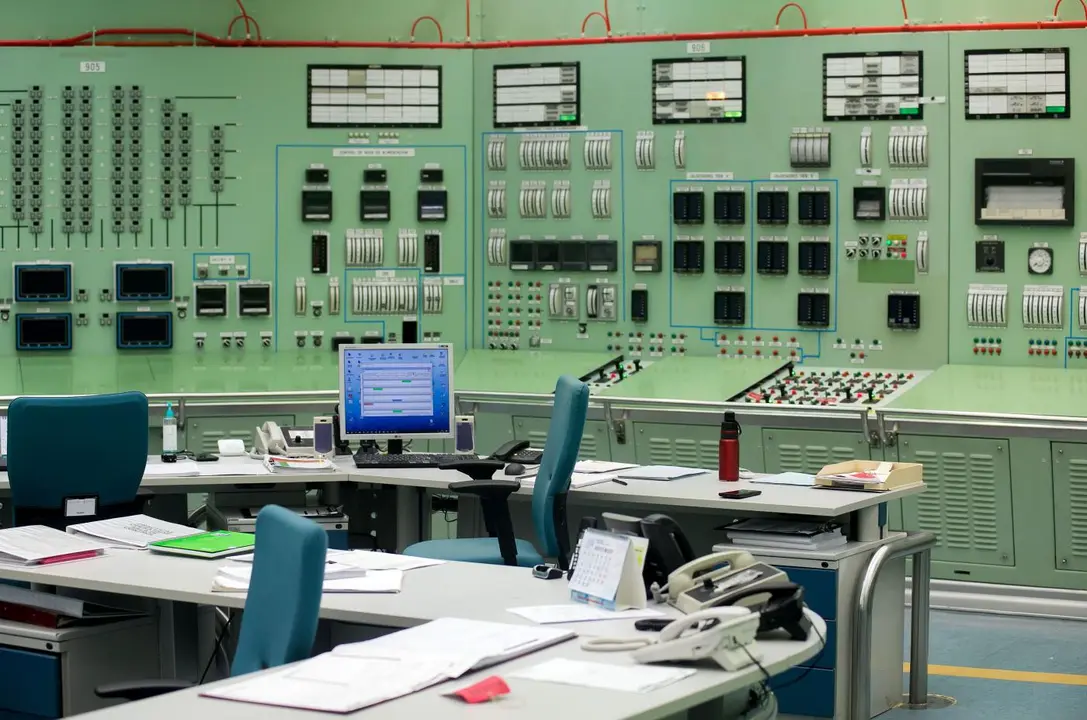 Sala de control de la central nuclear de Santa Mar&iacute;a de Garo&ntilde;a. - Europa Press.