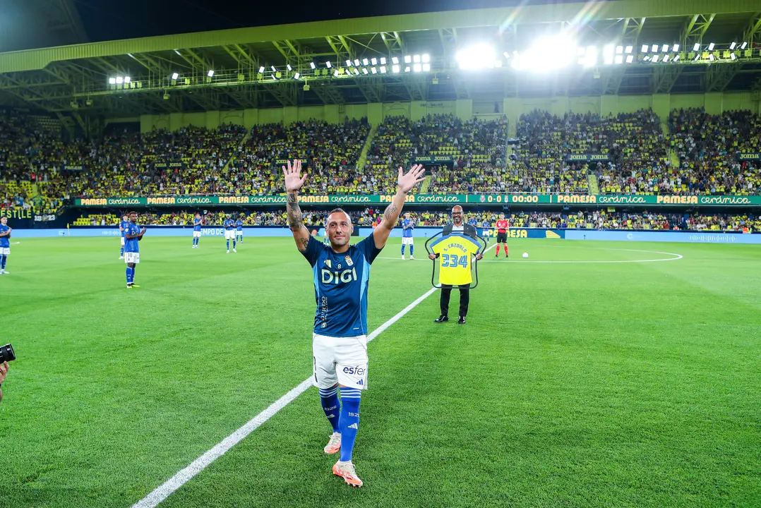 Santi Cazorla, homenajeado por el Villarreal | AFP7 / Europa Press