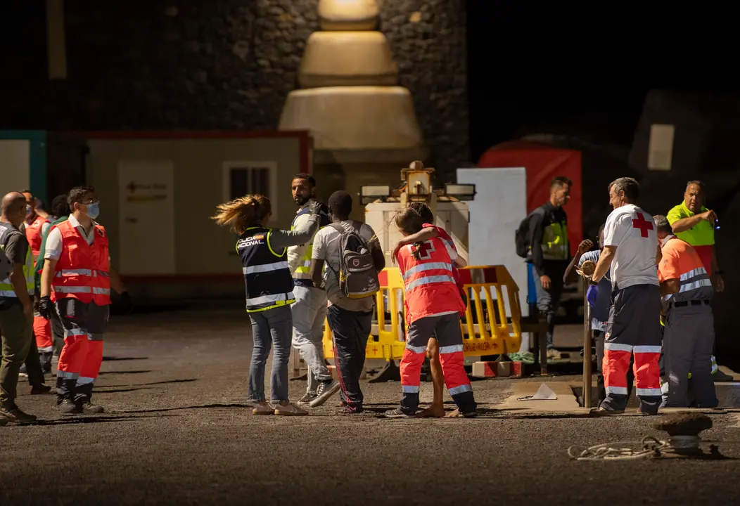 Trabajadores de Cruz Roja. | Europa Press.