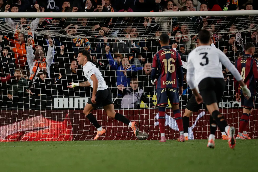 Gol del Valencia. | EFE