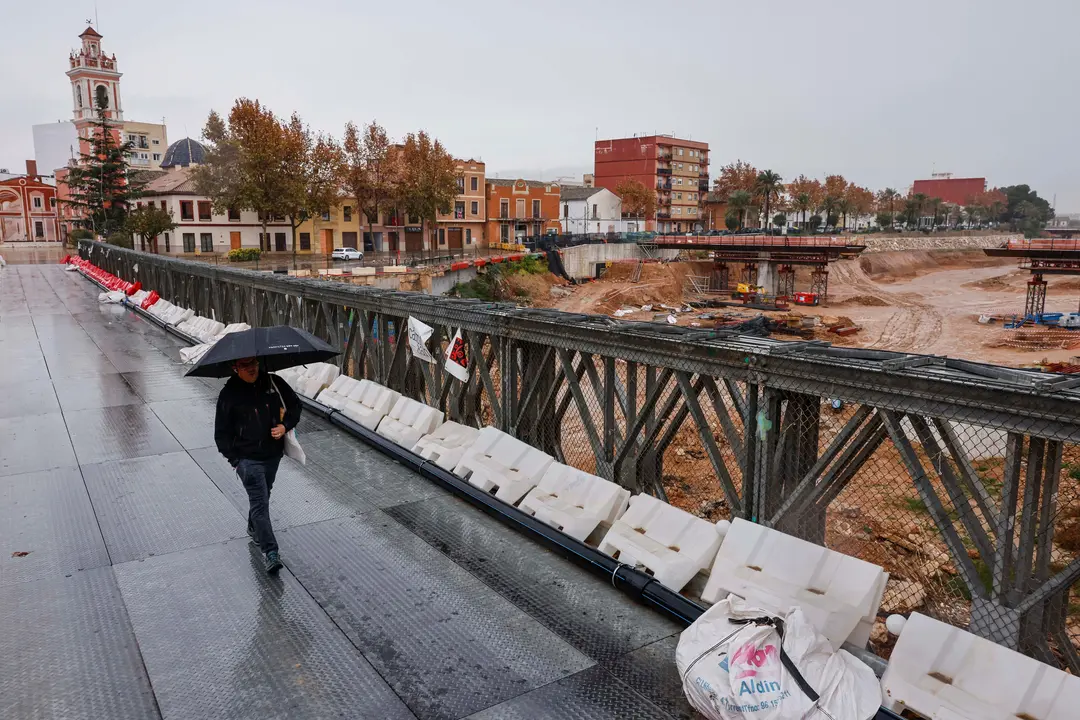 Situaci&oacute;n de alerta roja por lluvias extremas por el paso de la borrasca Emilia | Rober Solsona / Europa Press