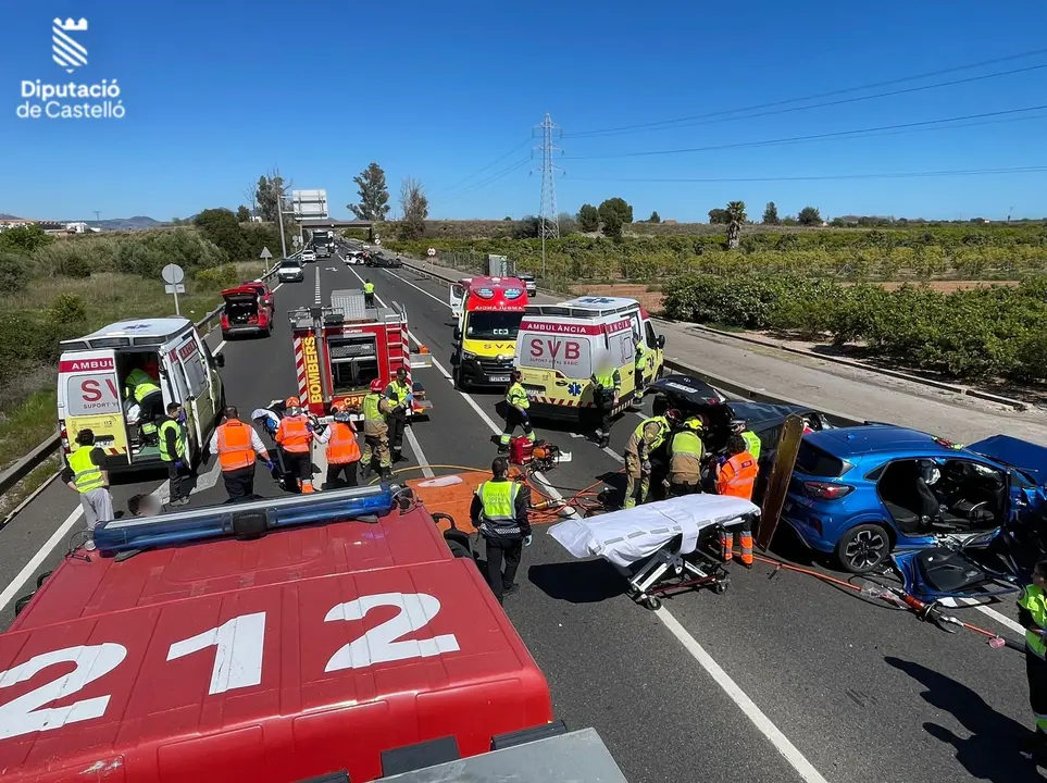 Siete heridos en un accidente entre tres veh&iacute;culos la N-340 en Vila-real | CBPC