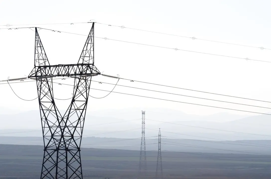 Torre el&eacute;ctrica | Foto de 123RF/pedrosala
