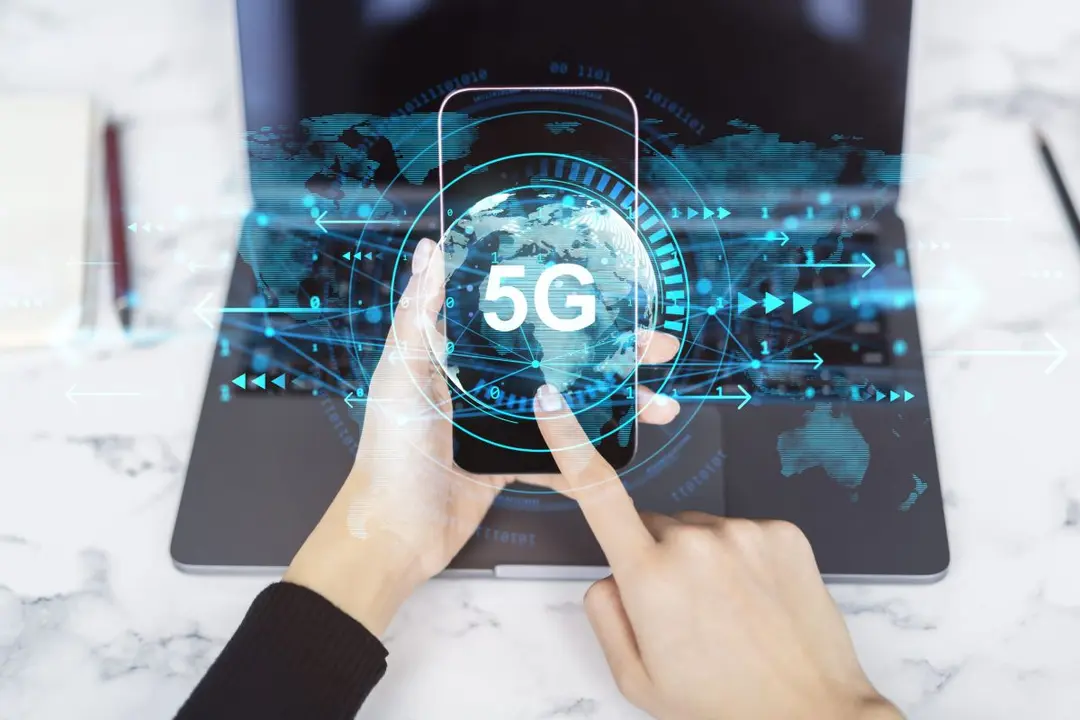 Recreaci&oacute;n 5G | Foto de 123RF/peshkov