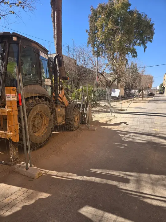 Obras en dos colegios afectados por la dana en Cheste. | Europa Press