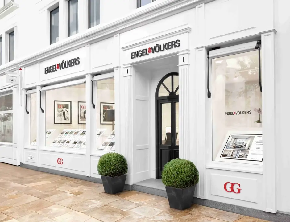 Engel & V&ouml;lkers Commercial lanza un plan pionero en Espa&ntilde;a con 267 contrataciones laborales.