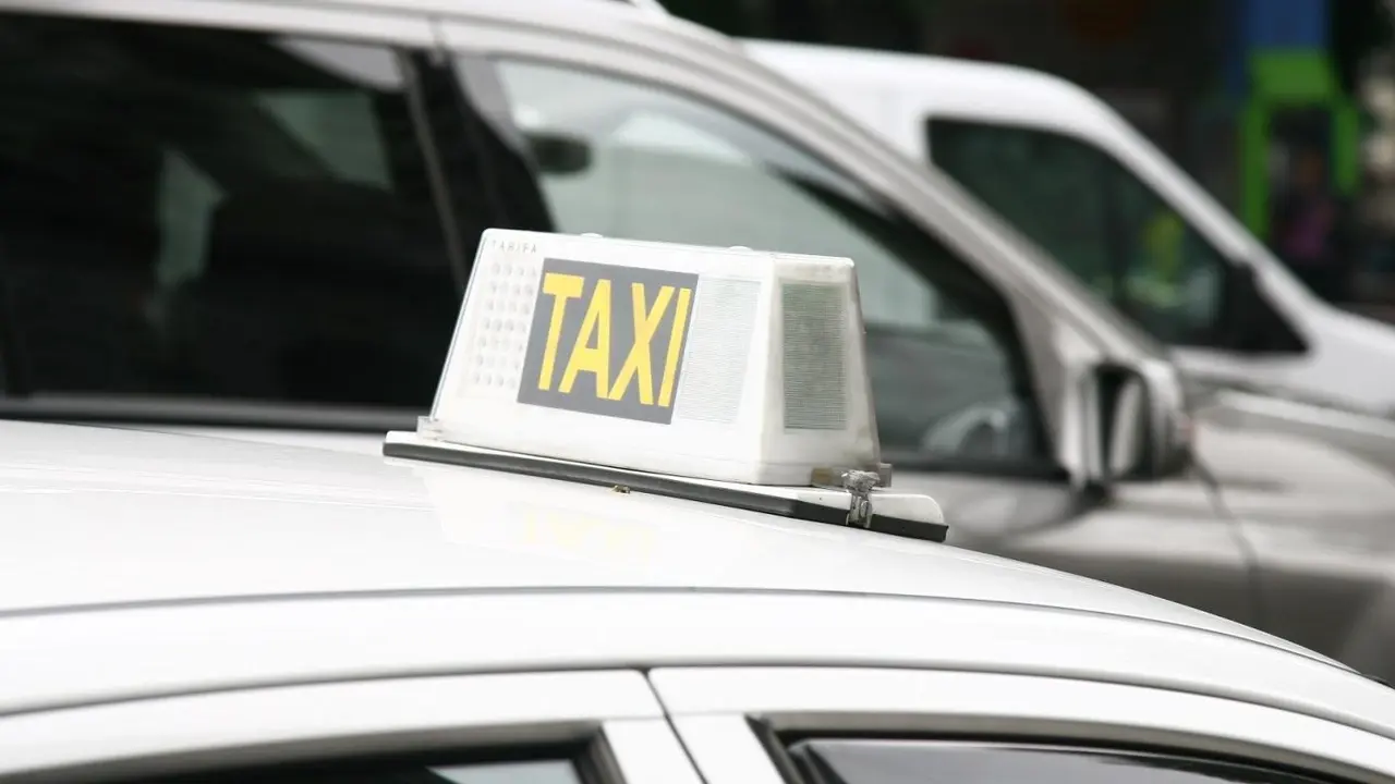 Taxis. - EP