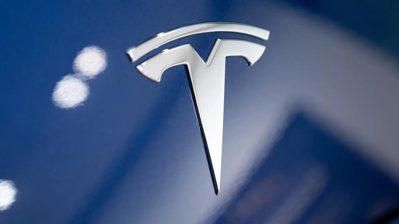 El logo de Tesla. - Christophe Gateau / Dpa - EP