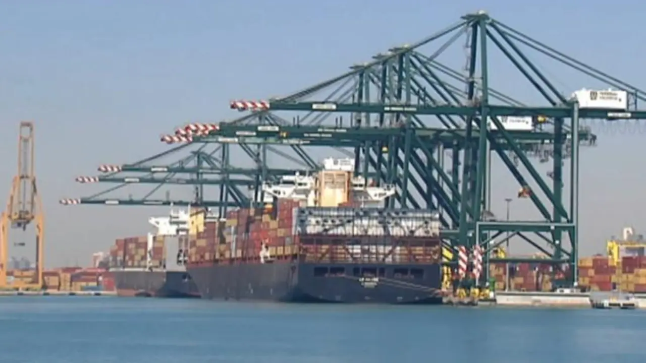 Puerto de Valencia. - APV