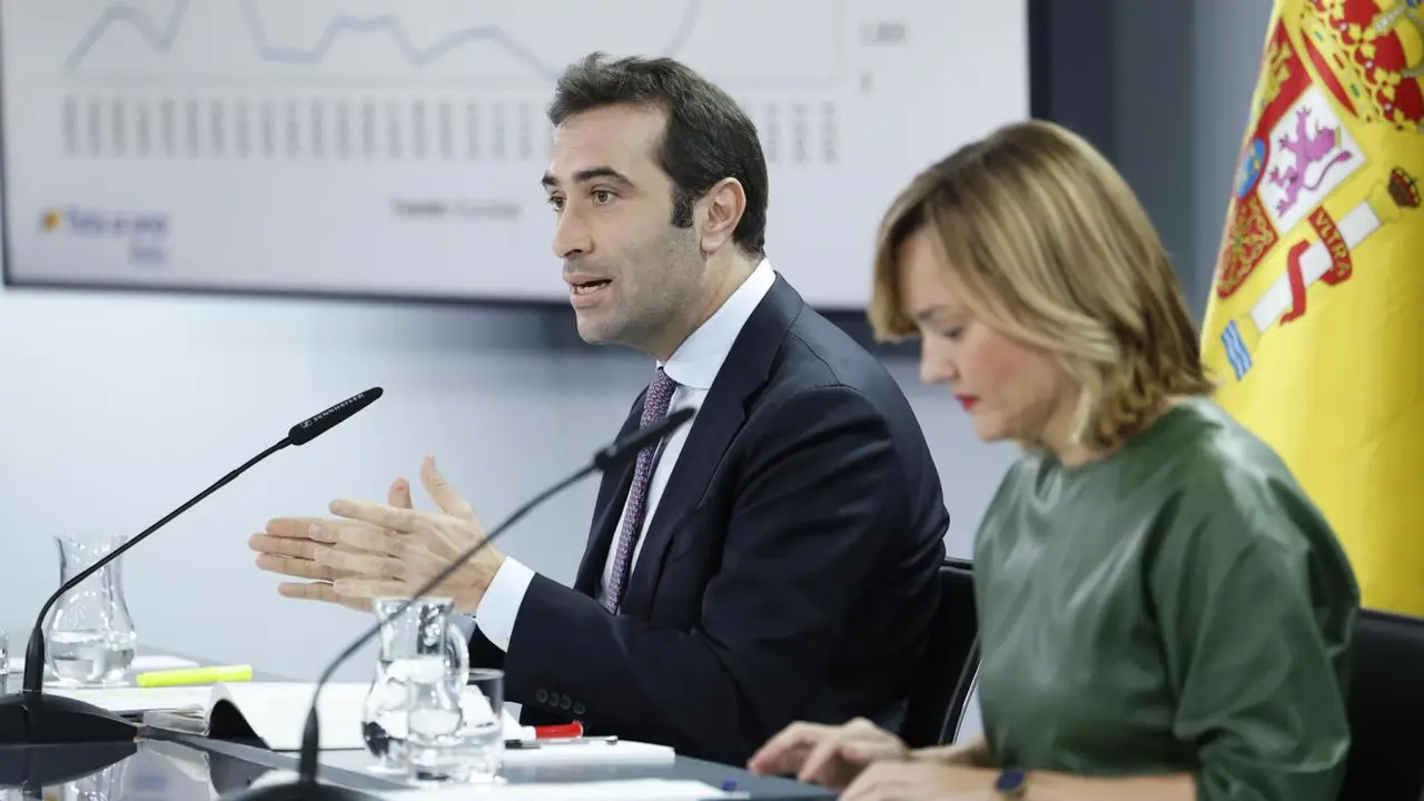 Rueda de prensa de Carlos Cuerpo.  | EFE/ Chema Moya.