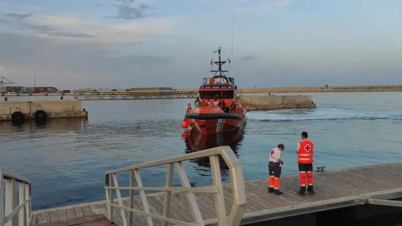 Cruz Roja en el Puerto de Alicante. - CRUZ ROJA