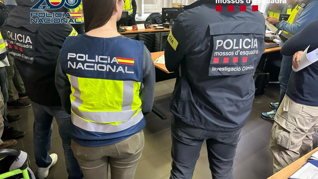 Detenidas seis personas en Alicante - POLIC&Iacute;A NACIONAL