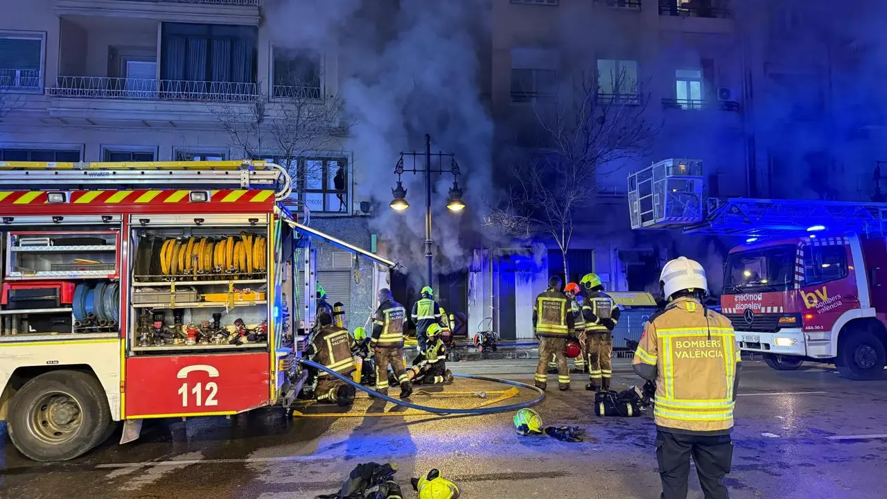 Incendio de un bingo en Valencia. - EP