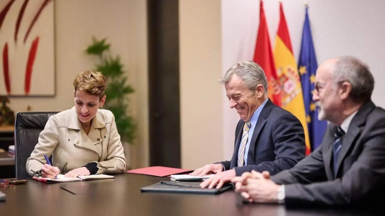 Mar&iacute;a Chivite, Ignacio Salazar y Sixto Jim&eacute;nez. - Gobierno de Navarra