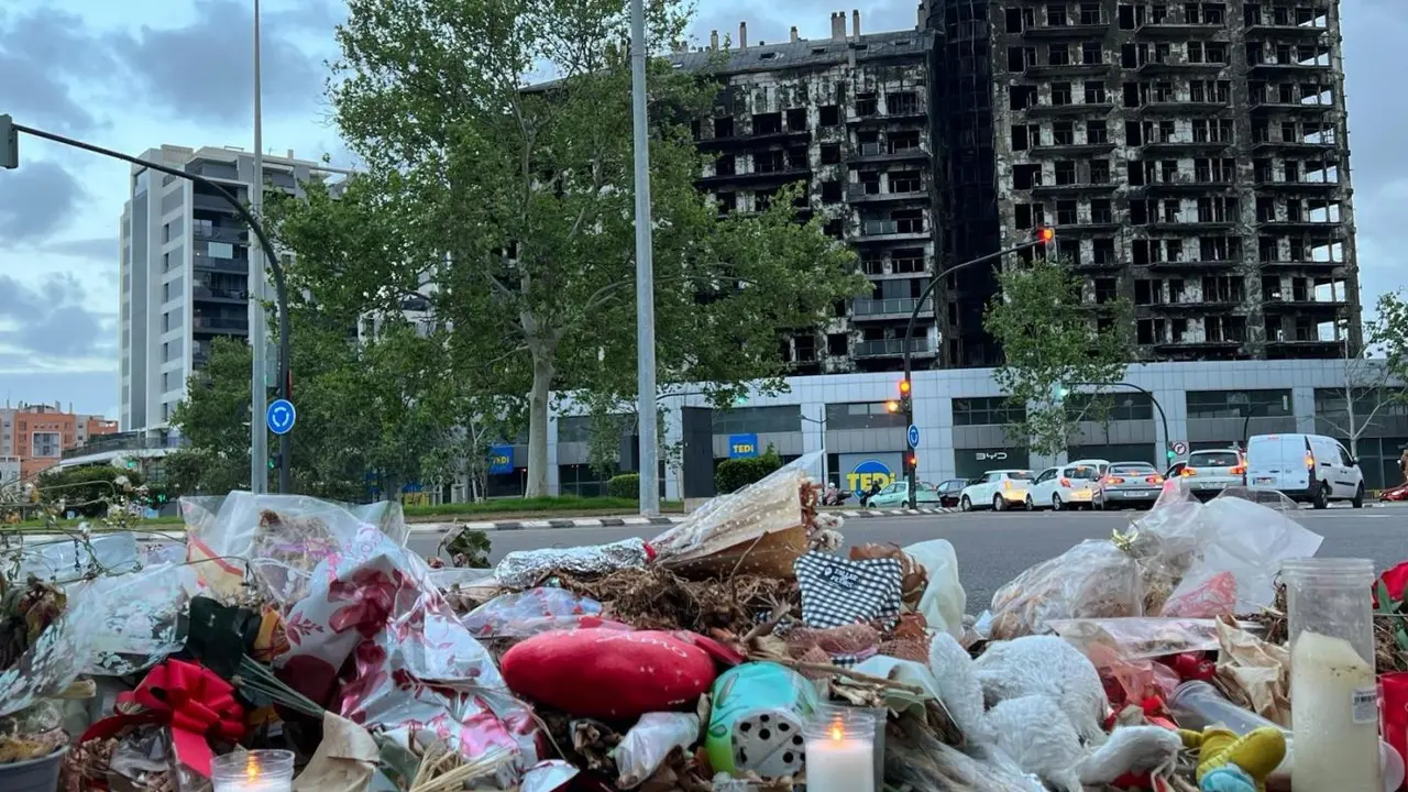 Vecinos del incendio de Campanar piden 