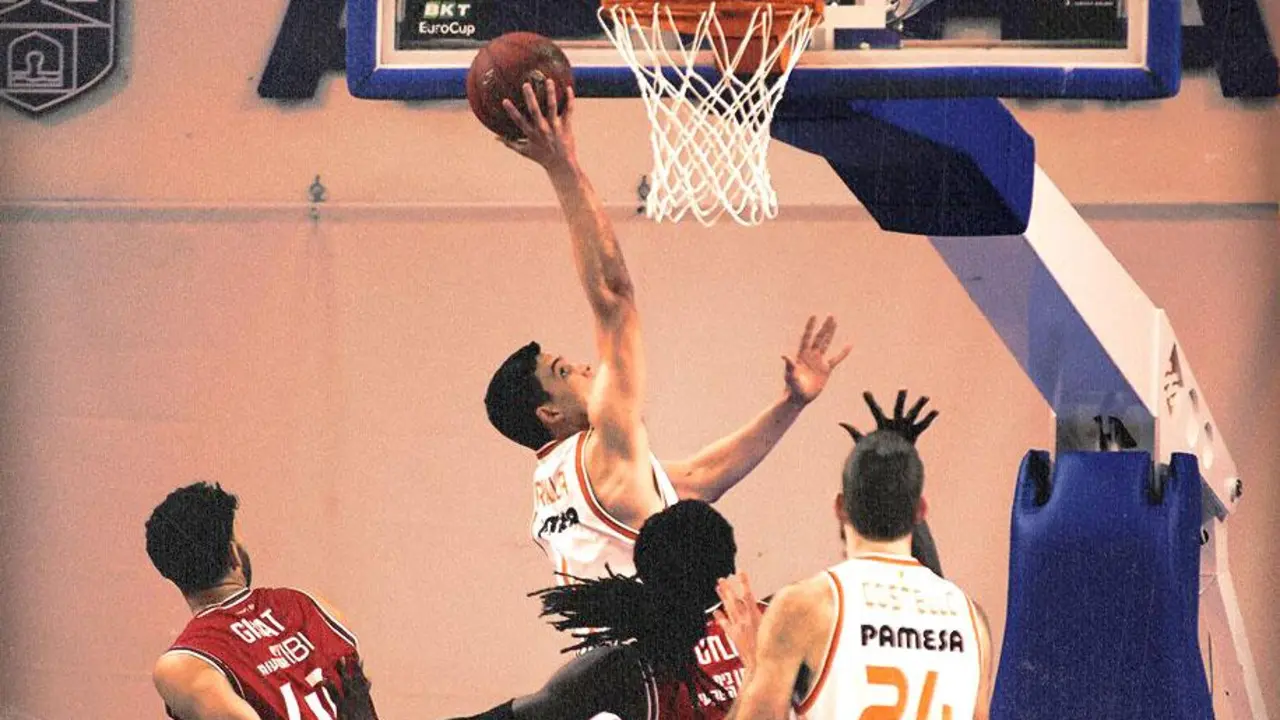 Hapoel-Valencia Basket. - @valenciabasket / X