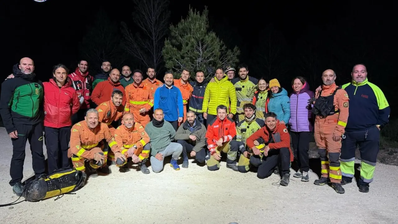 Rescatados los cuatro hombres que se encontraban ailsados en una cueva - CONSORCIO PROVINCIAL DE BOMBEROS DE VALENCIA