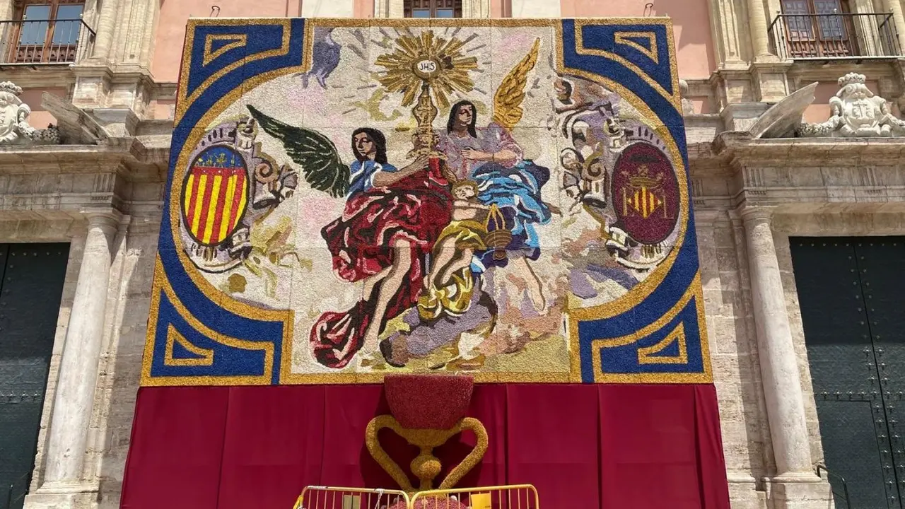 Tapiz con motivo de la festividad del Corpus. - AYUNTAMIENTO DE VAL&Egrave;NCIA