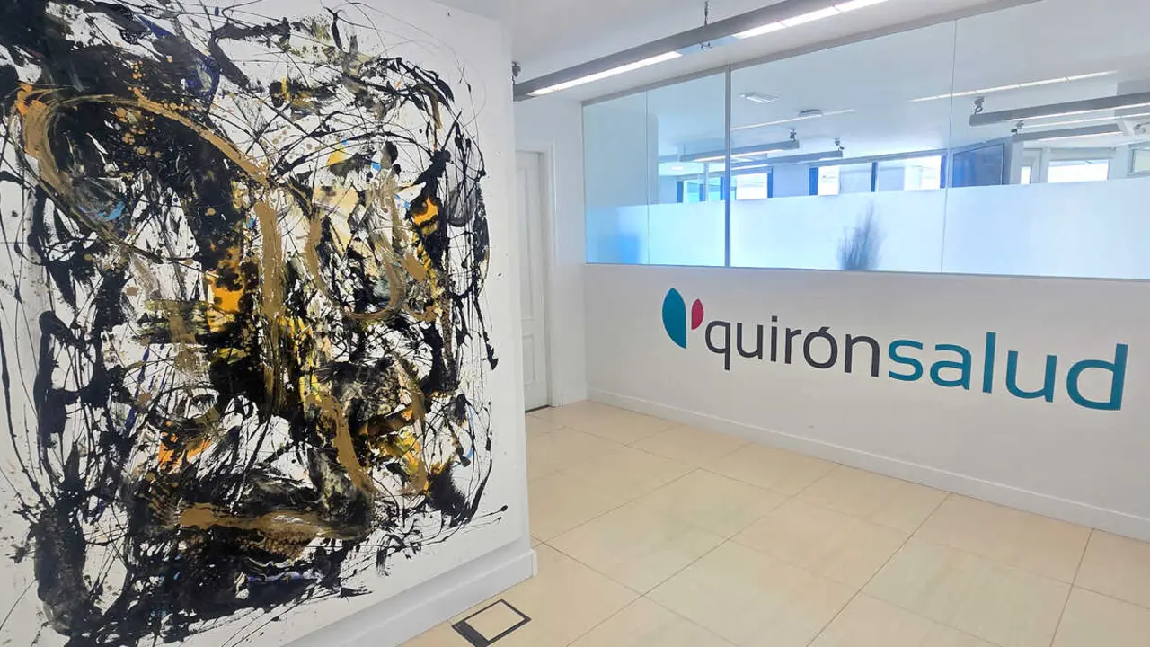 El Hospital Quir&oacute;nsalud Marbella apuesta por el arte como herramienta de bienestar para pacientes y familiares.
