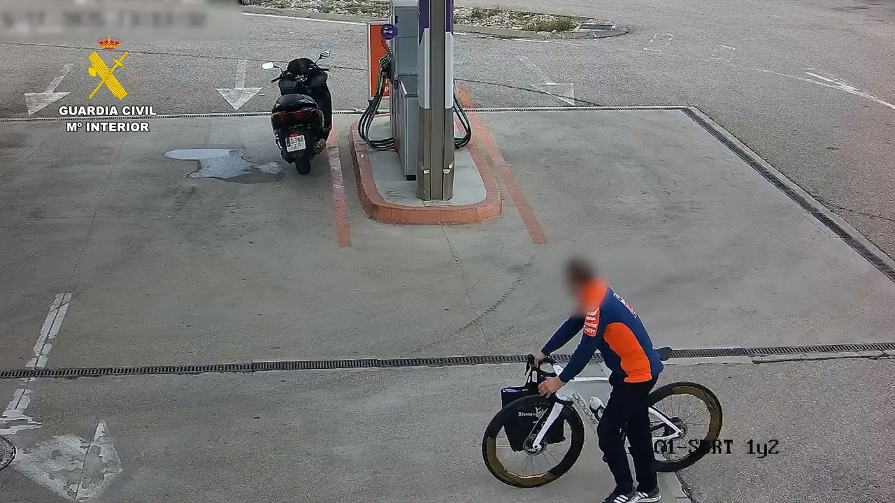 Se trata de un modelo del que s&oacute;lo existen dos unidades y tiene un precio de entre 15.000 y 20.000 euros | Guardia Civil