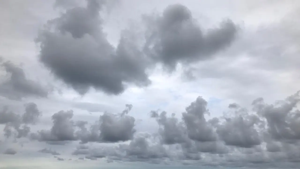 Lluvias fuertes en Castell&oacute;n y d&eacute;biles en Valencia y Alicante | EUROPA PRESS