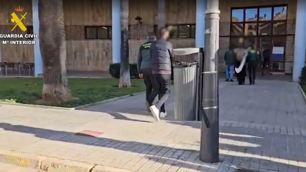 Traslado de detenidos | Guardia Civil