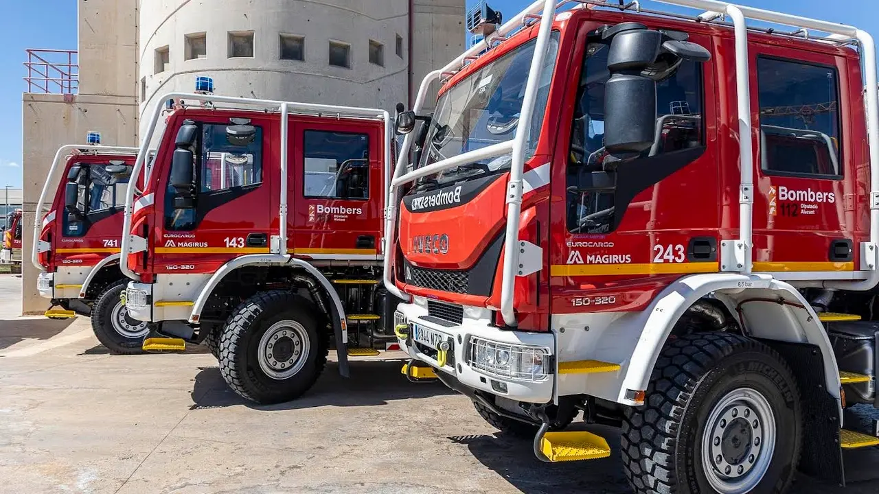 Imagen de archivo de camiones del Consorcio Provincial de Bomberos de Alicante | Diputaci&oacute;n de Alicante