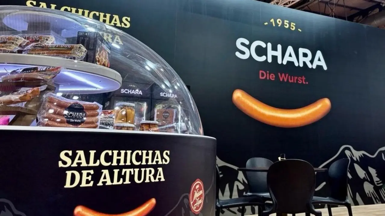 La empresa expone sus productos en la feria | Foto de Schara
