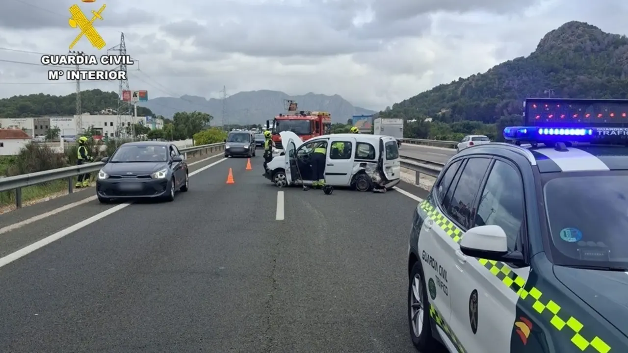 Accidente en la AP-7 a su paso por Pedreguer. | Europa Press.
