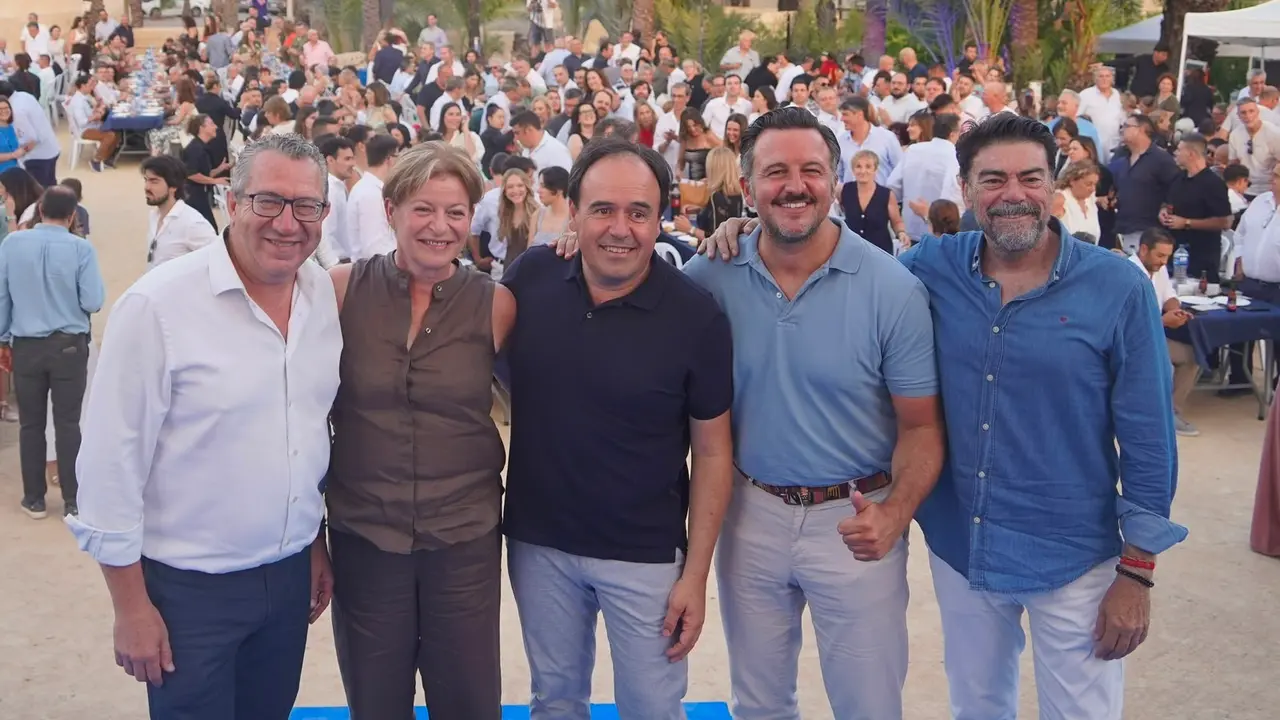 Cena de verano del PP de la provincia de Alicante | EP